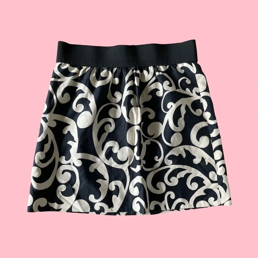 Ann Taylor LOFT Black and White Silk Cotton Blend Skirt Size 8